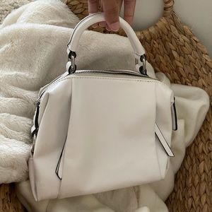 white little purse♡︎